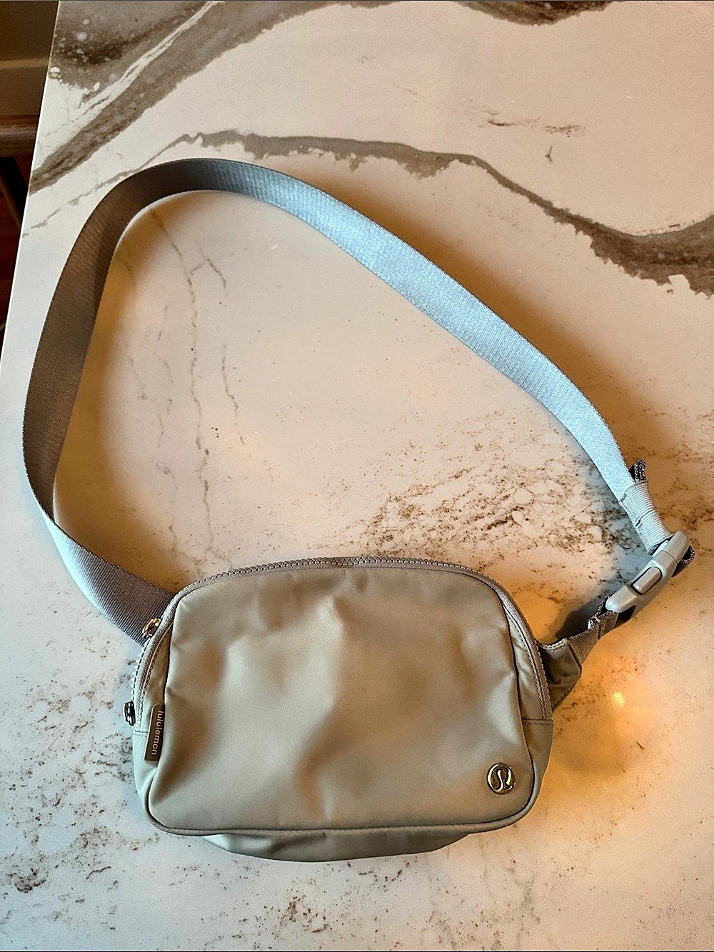 lululemon Everywhere Belt Bag 1L Crossbody in sage Green